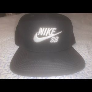 NIKE SB Black SnapBack cap